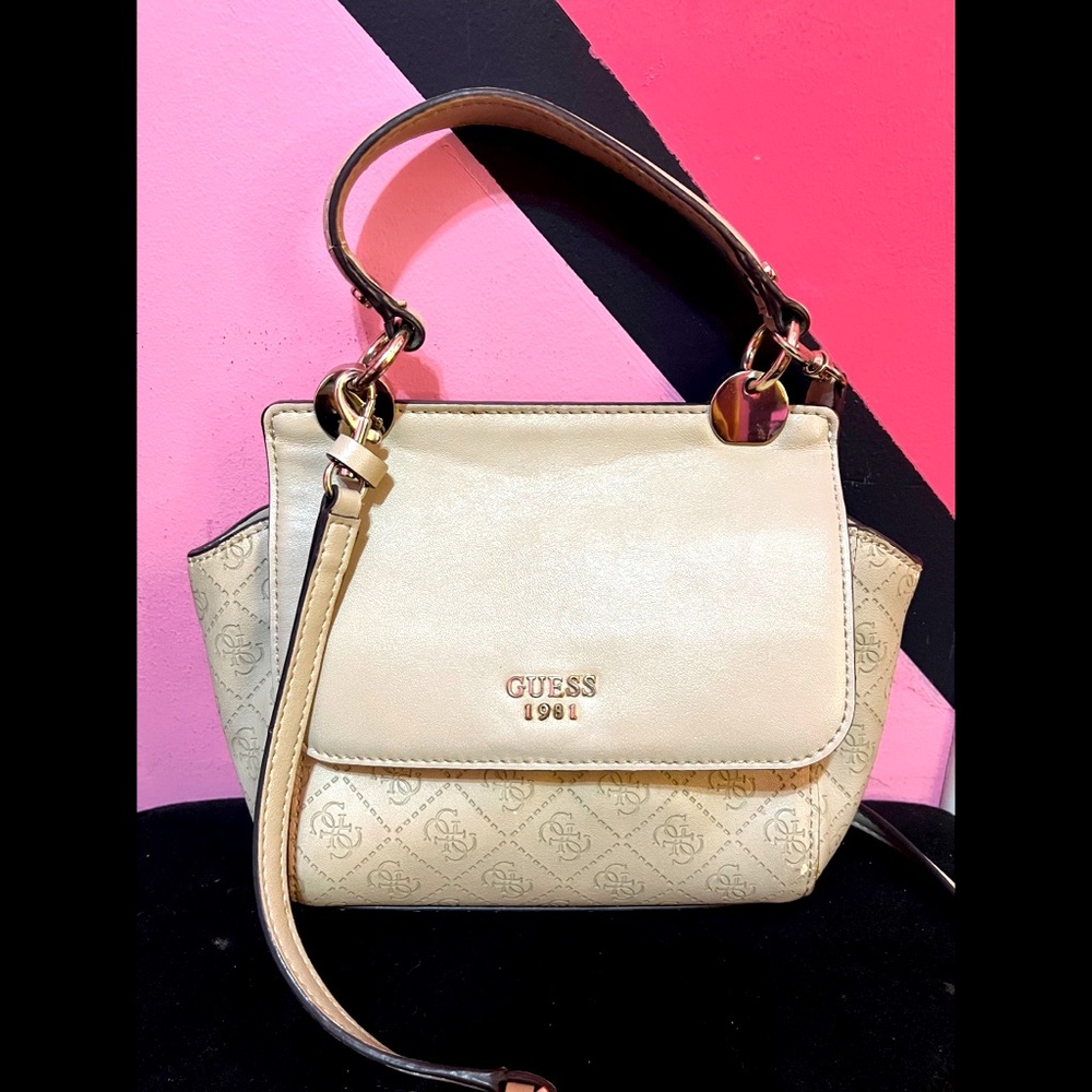 GUESS Crossbody Bag